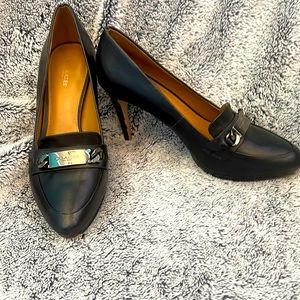Black Coach heels 7B